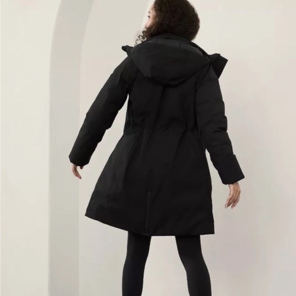 Athleta Outbound Parka - Picture 4 of 15